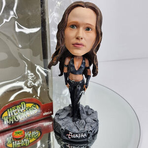 2003 NECA 8" Daredevil Movie ELEKTRA Headknockers Bobble Head Collectible Toy